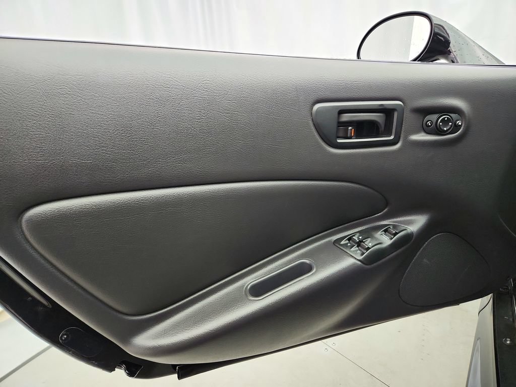 Used 1999 Plymouth Prowler RWD image 18