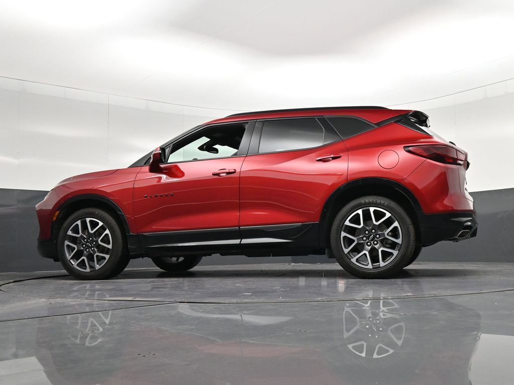 Used 2024 Chevrolet Blazer RS FWD image 37