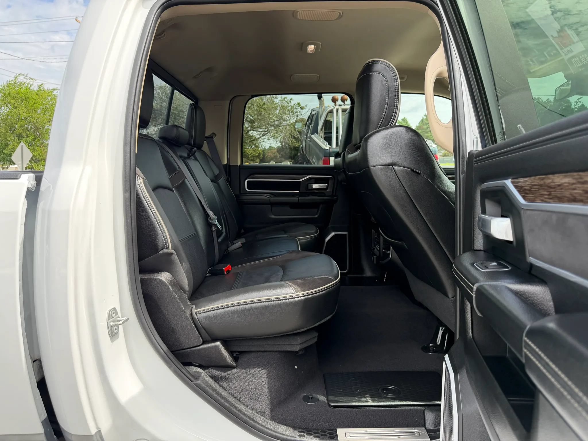 Used 2020 RAM 2500 Laramie AWD/4WD image 37
