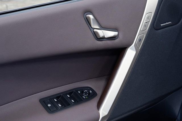 New 2026 BMW iX xDrive45 image 15