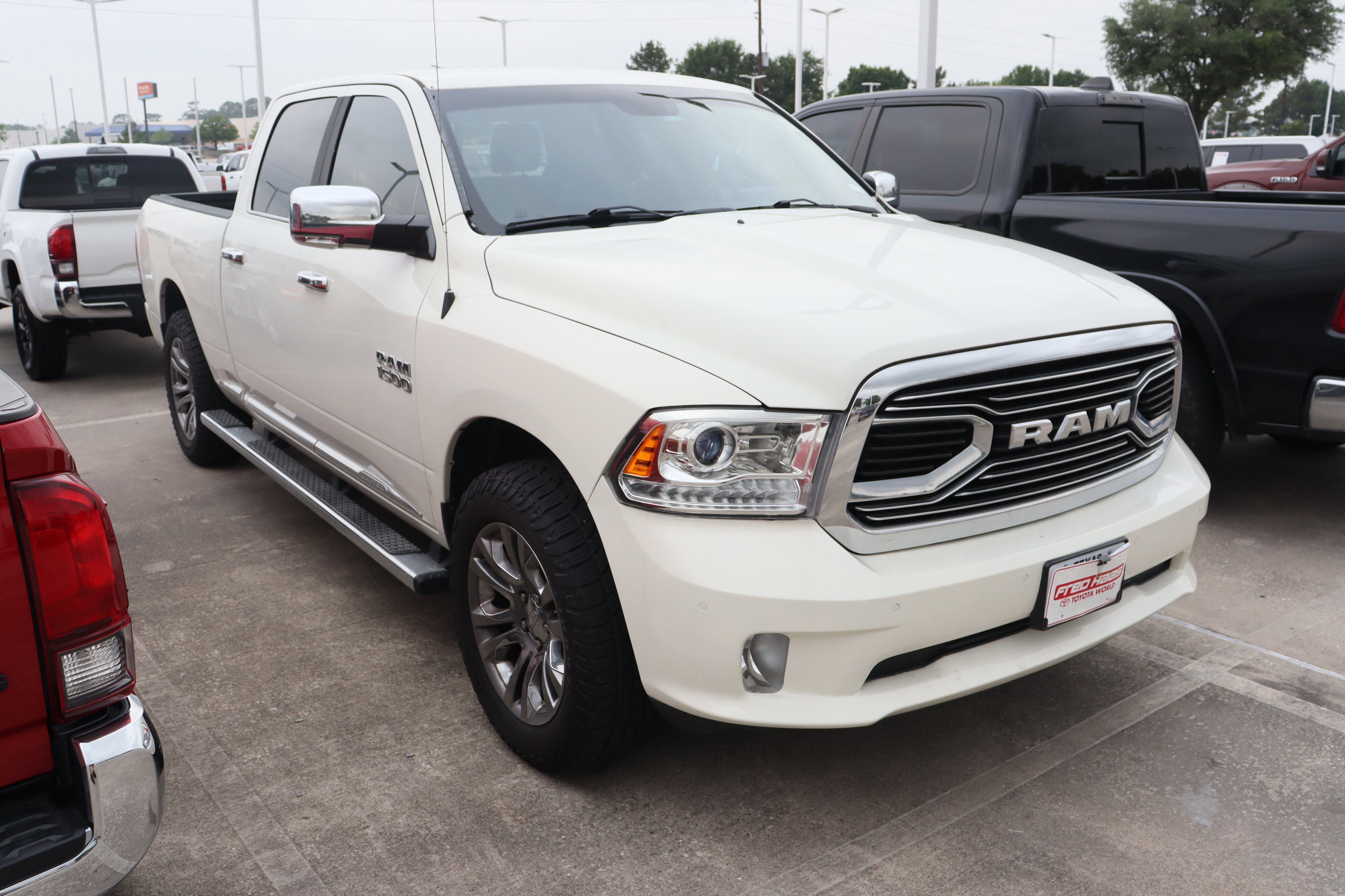 Used 2016 RAM 1500 Limited RWD image 2