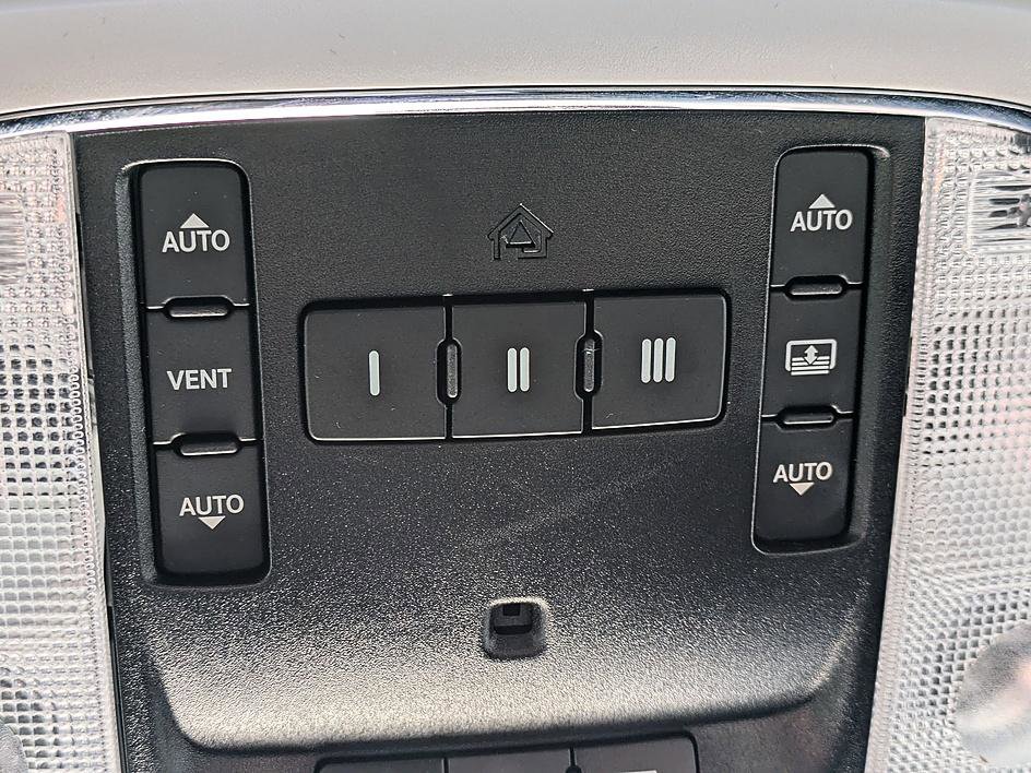 Used 2019 Jeep Grand Cherokee Summit w/ Platinum Series Group image 28