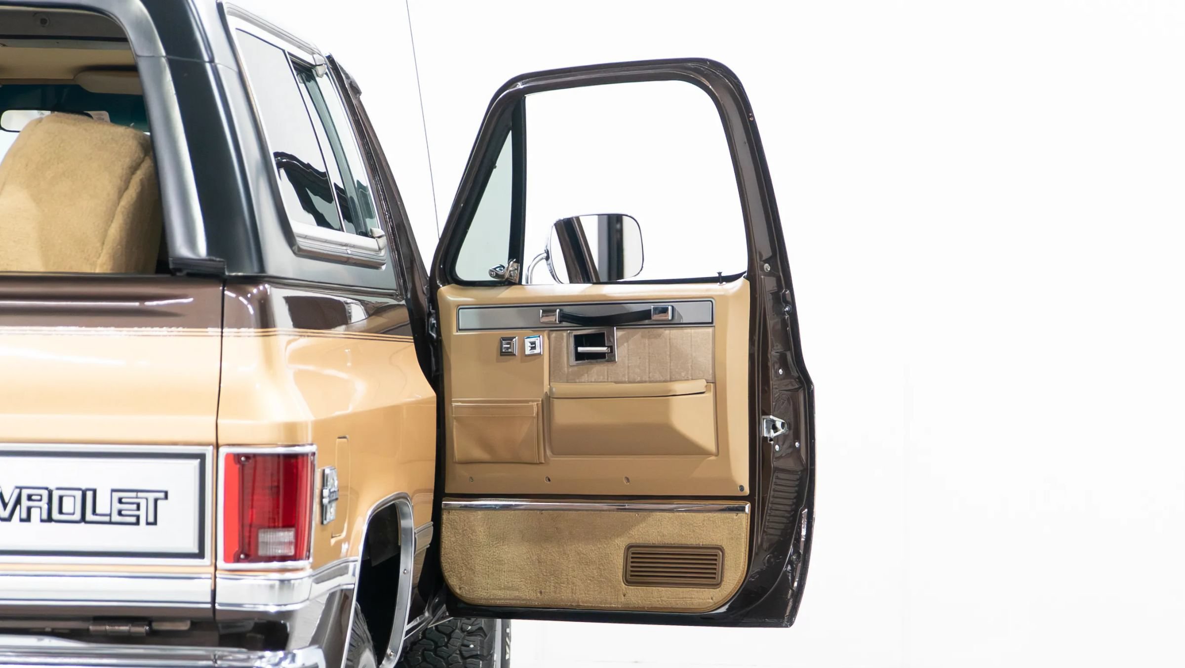 Used 1988 Chevrolet Blazer 4WD image 77