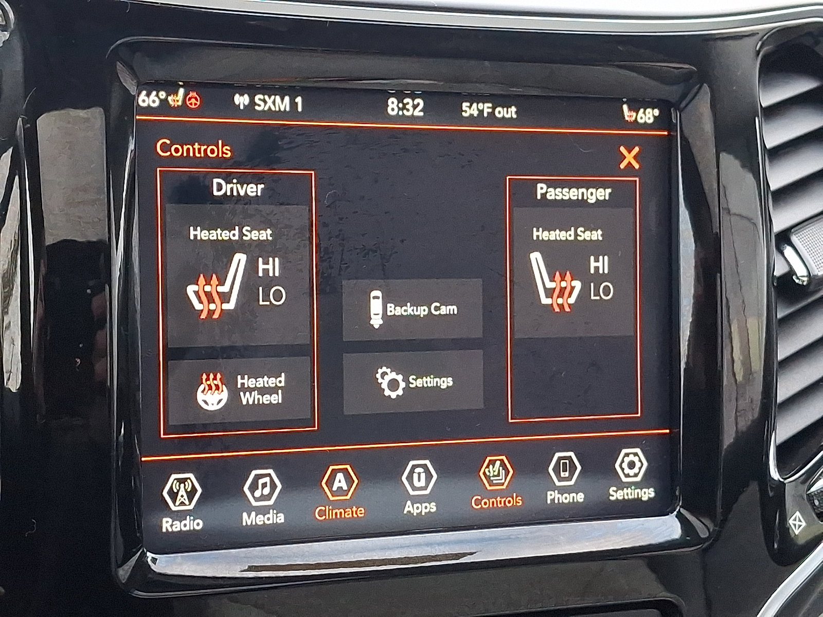Used 2019 Jeep Cherokee Limited AWD/4WD image 26