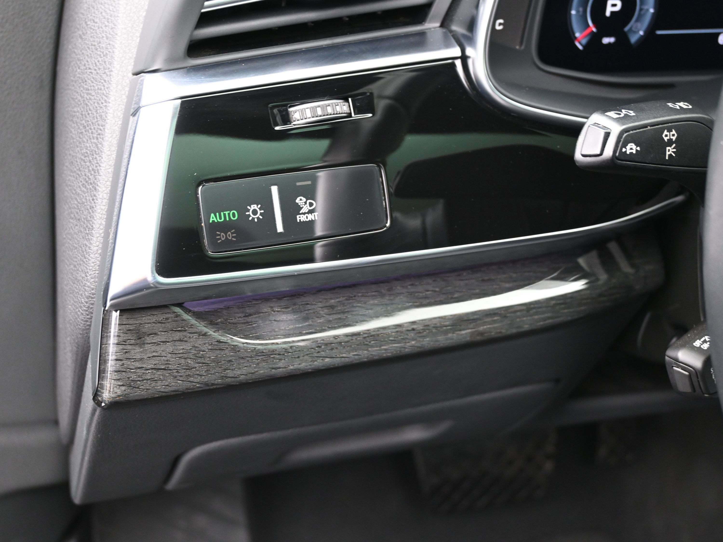 Used 2020 Audi Q7 3.0T Prestige w/ Prestige Package image 22