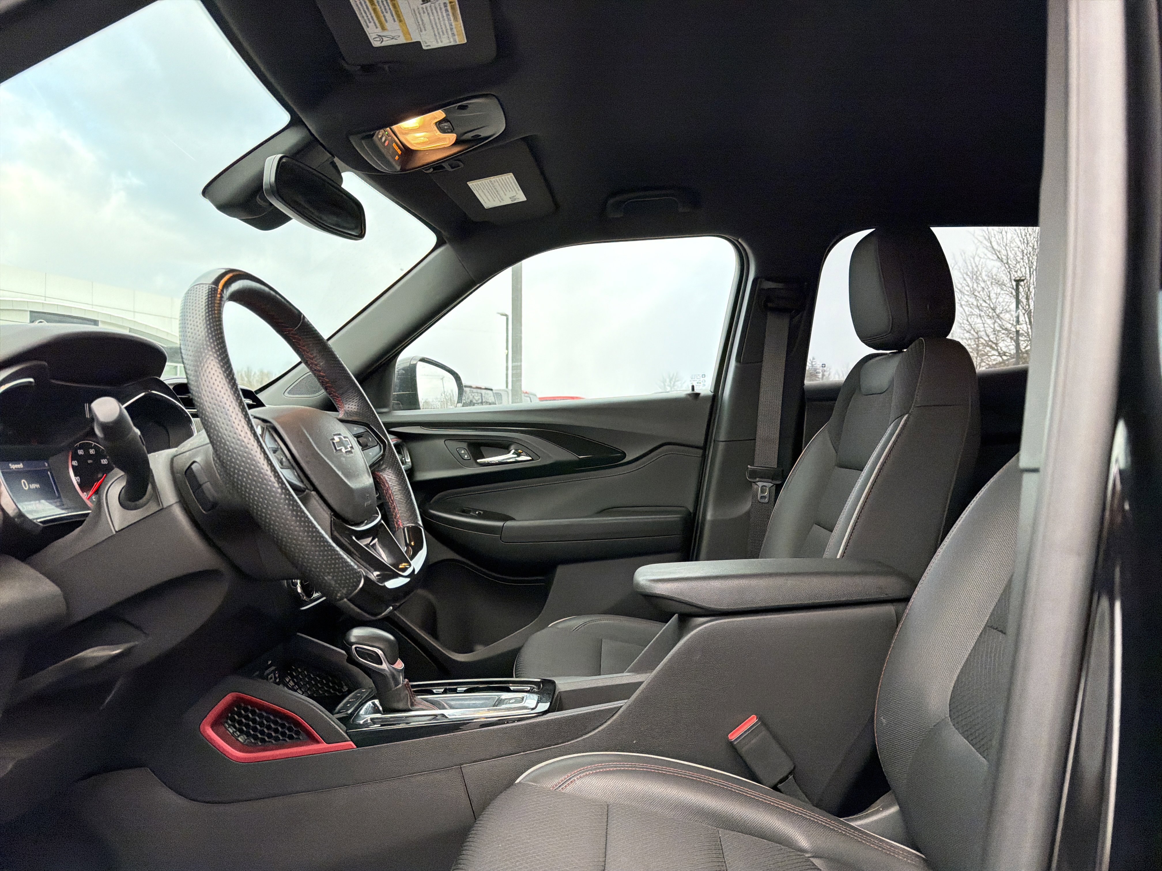 Used 2023 Chevrolet TrailBlazer RS w/ Technology Package image 12