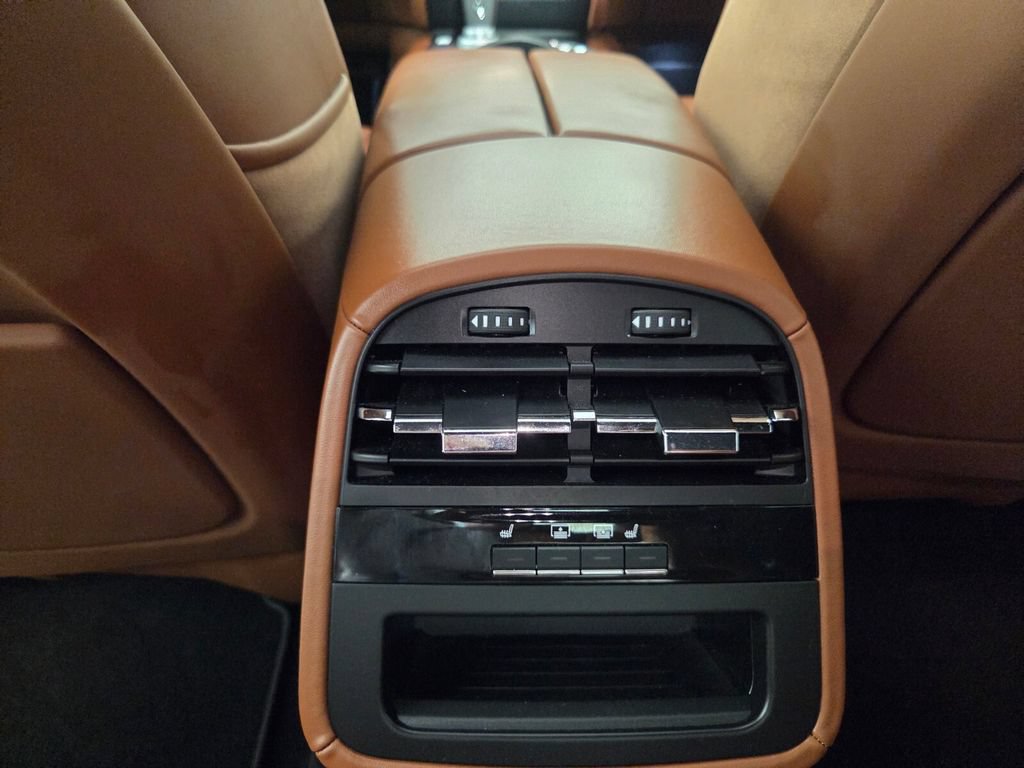 Used 2023 Maserati Quattroporte GT RWD image 26