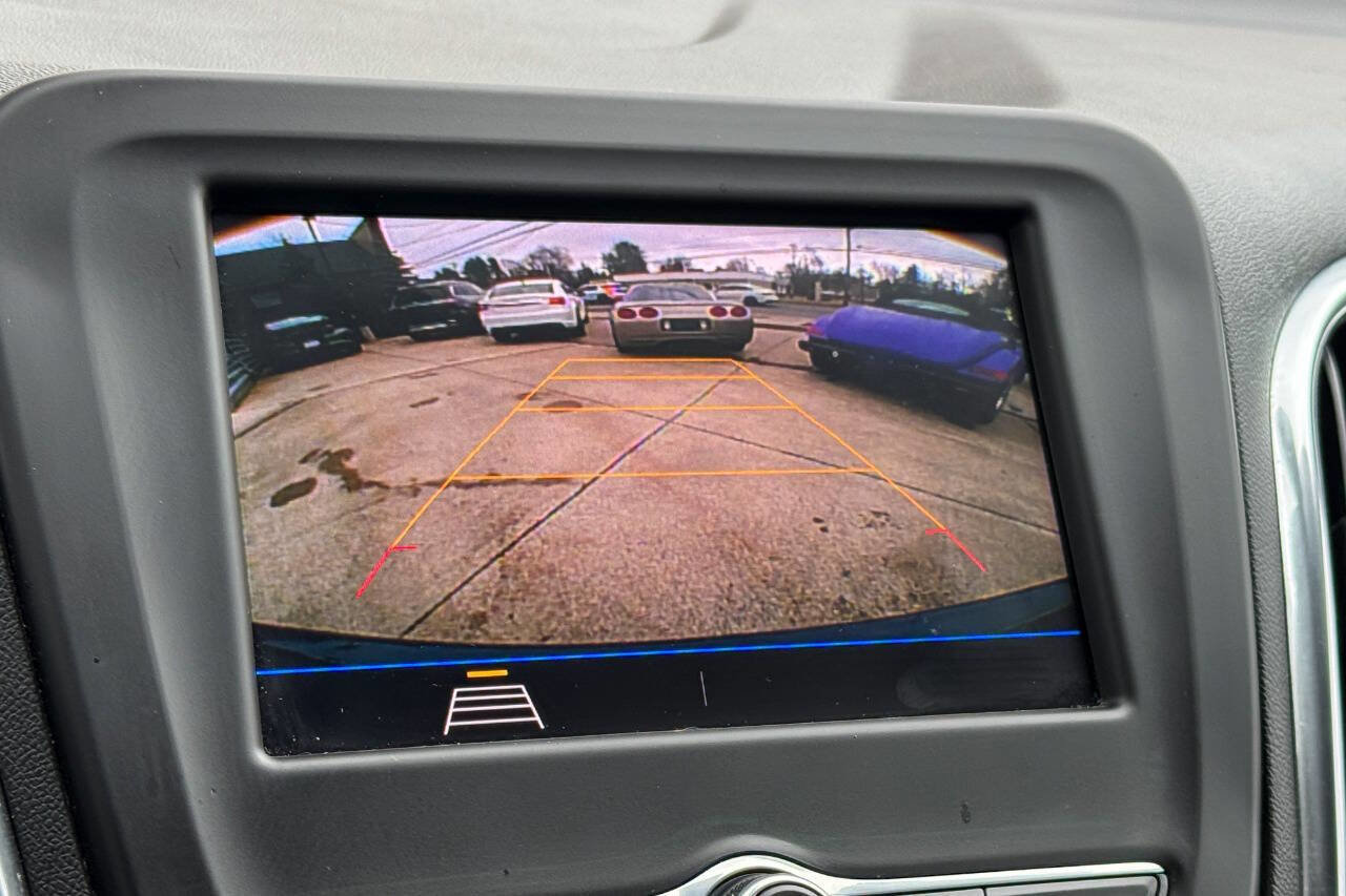 Used 2021 Chevrolet Equinox LT AWD/4WD image 28