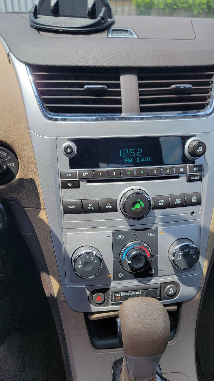 Used 2012 Chevrolet Malibu LS FWD image 21