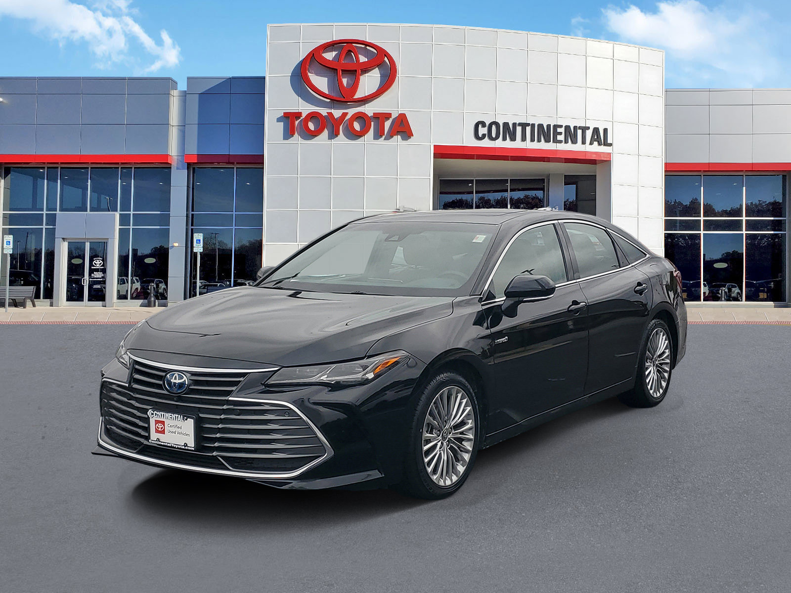 Certified 2020 Toyota Avalon Limited w/ Advanced Safety Package FWD image 3