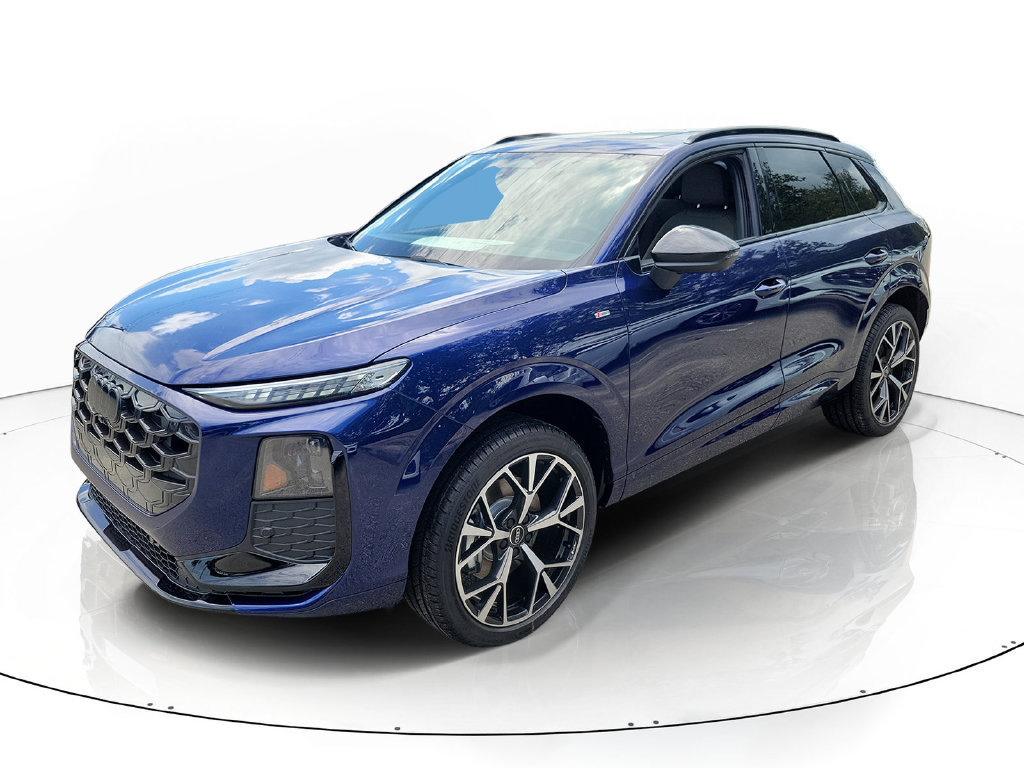 New 2026 Audi Q3 quattro 2.0T AWD/4WD image 2
