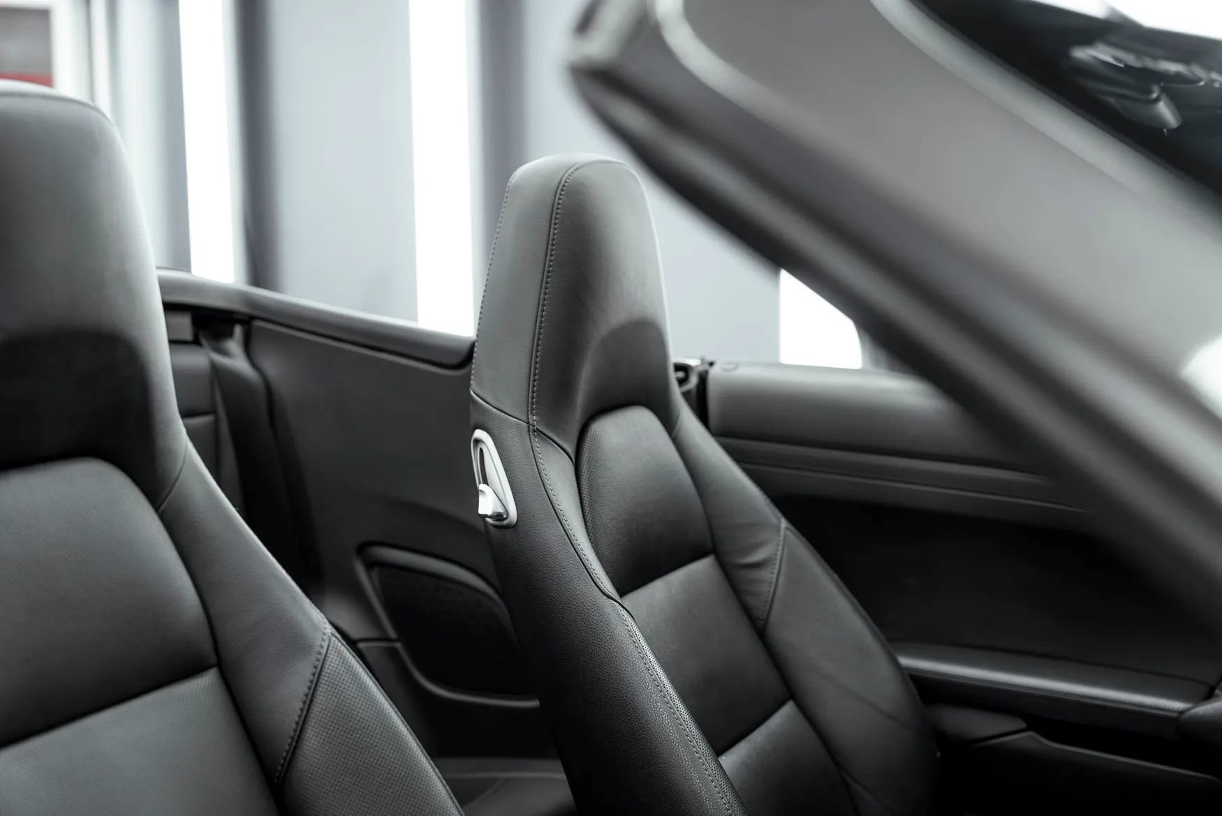 Used 2014 Porsche 911 Carrera image 31