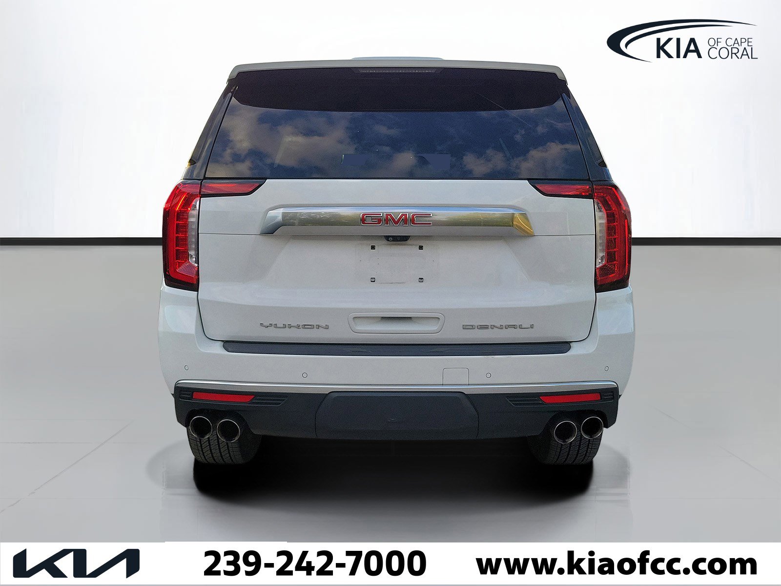 Used 2021 GMC Yukon XL Denali w/ Advanced Technology Package image 4