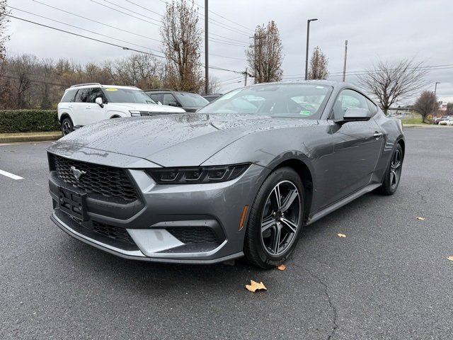 Used 2025 Ford Mustang Coupe image 7
