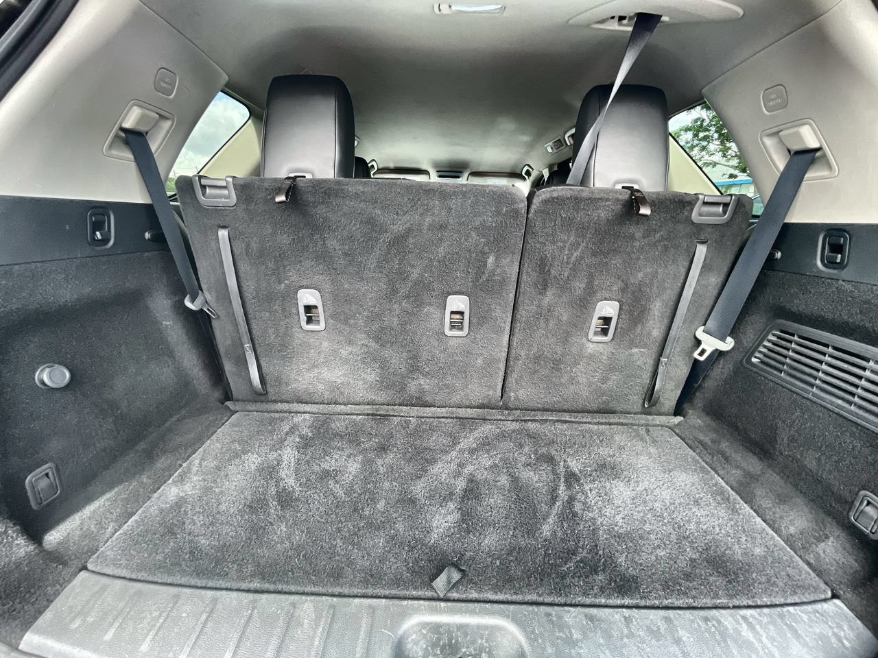 Used 2023 Nissan Pathfinder SL FWD image 25