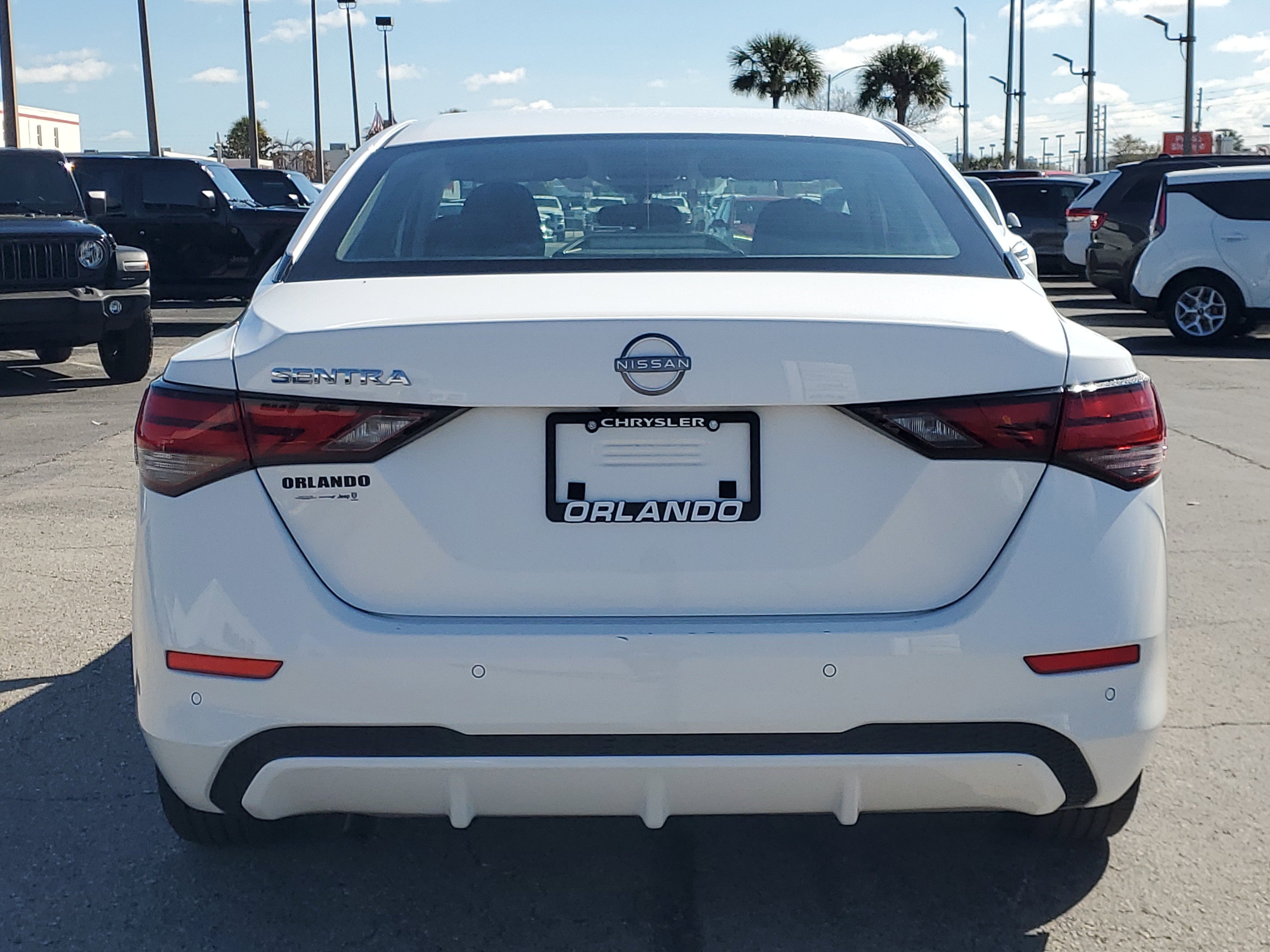 Used 2025 Nissan Sentra S image 6