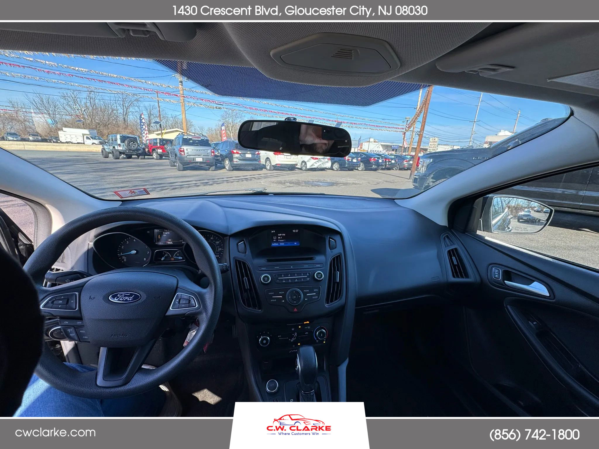 Used 2017 Ford Focus SE image 16