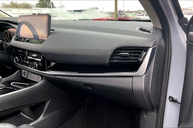 Certified 2025 Nissan Rogue SL w/ Tech Package image 23