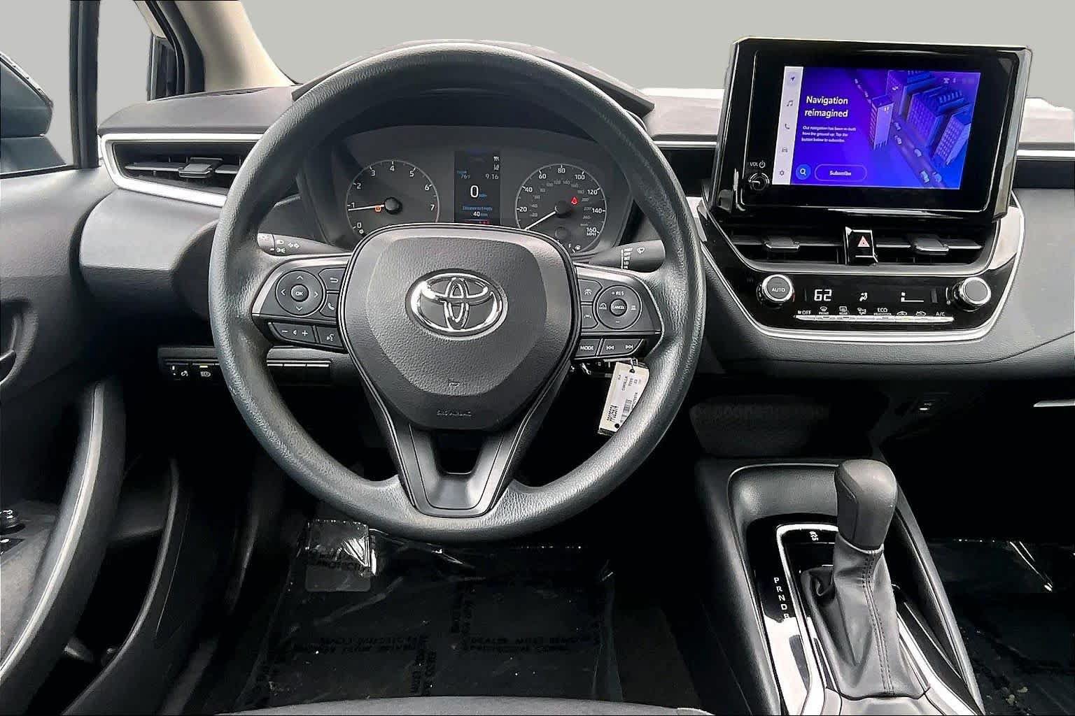 Used 2023 Toyota Corolla LE FWD image 6