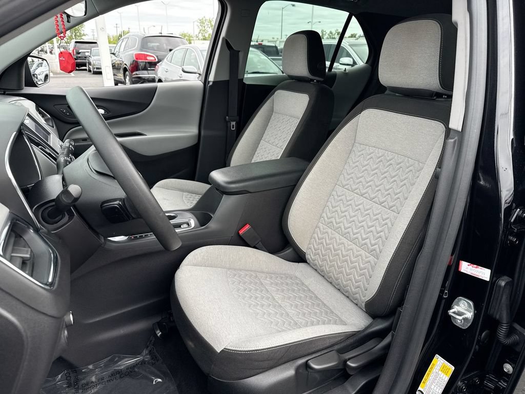 Used 2024 Chevrolet Equinox LS w/ Midnight Edition FWD image 11