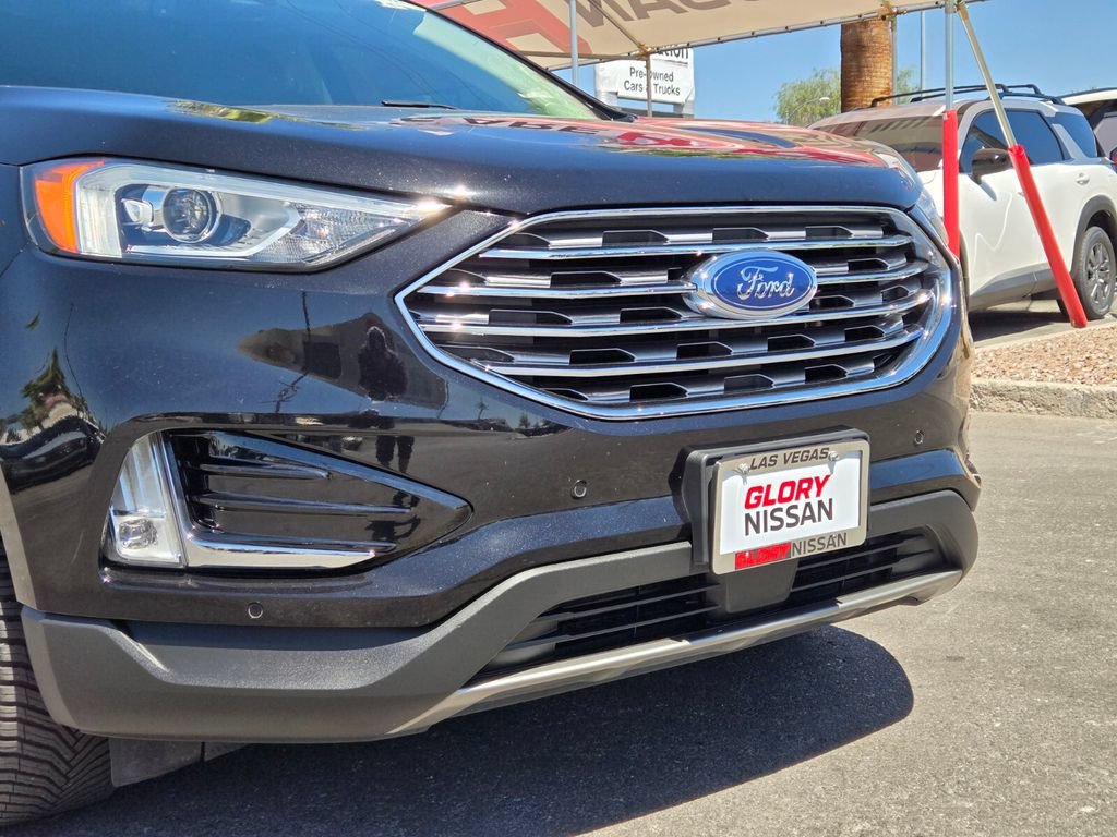 Used 2021 Ford Edge Titanium FWD image 2