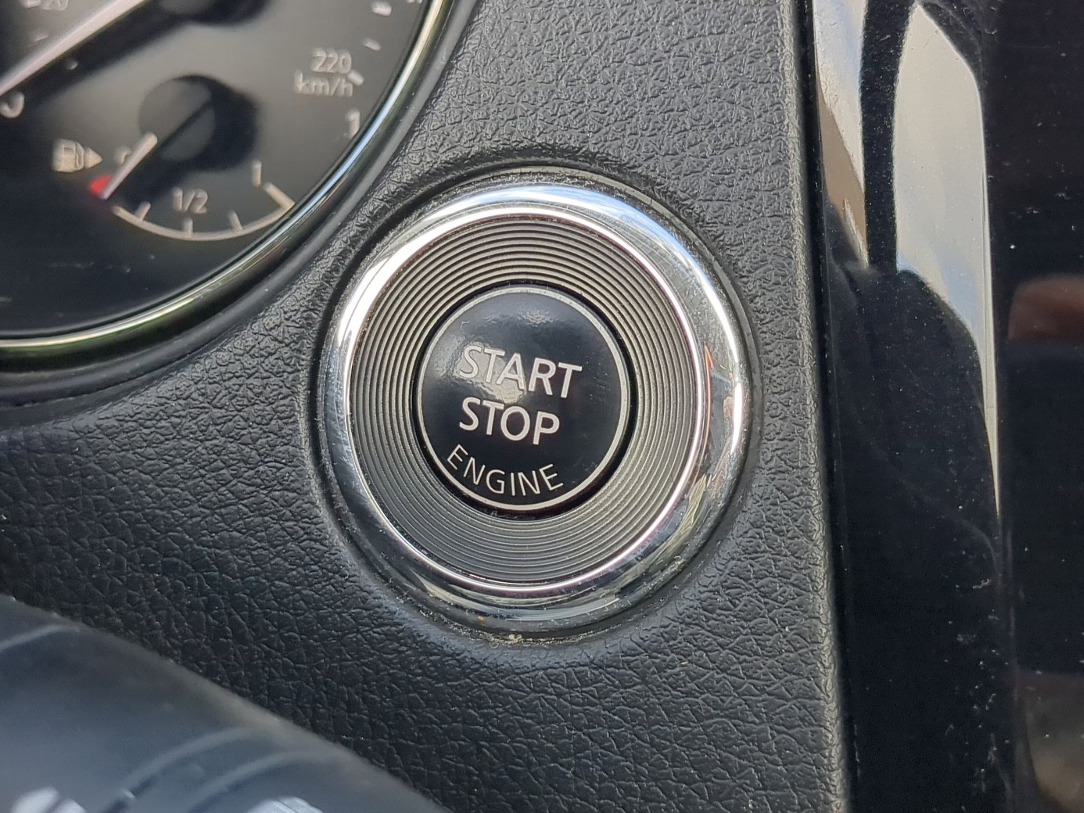 Used 2017 Nissan Rogue SV w/ SV Premium Package image 21