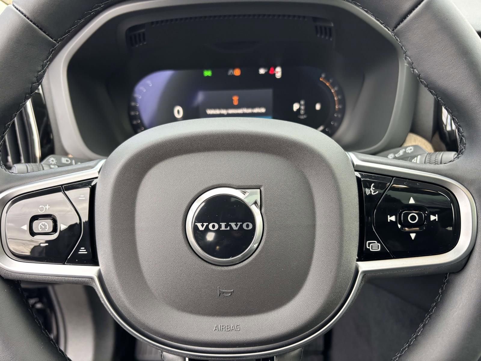 New 2026 Volvo XC60 B5 Plus w/ Protection Package Premier AWD/4WD image 16