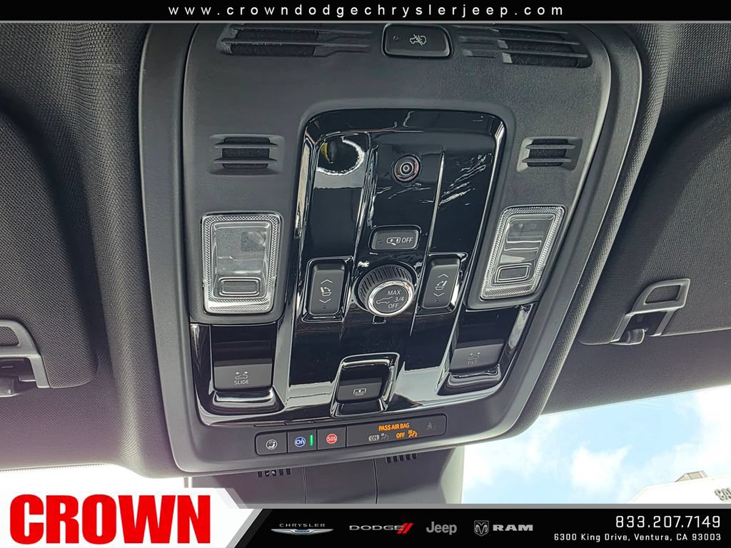 Used 2026 Cadillac Escalade Luxury AWD/4WD image 35