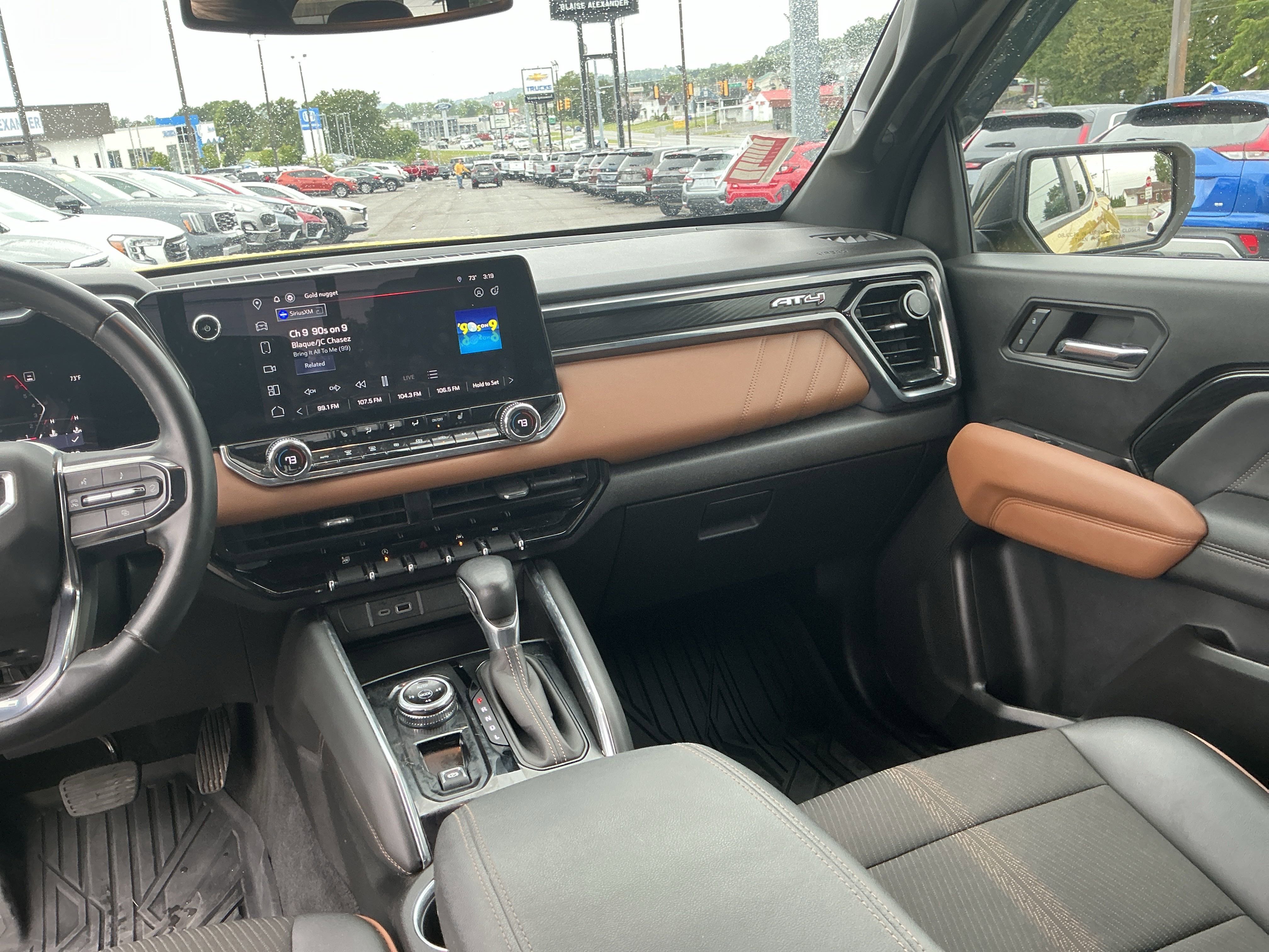 Used 2023 GMC Canyon AT4 w/ Technology Package image 15