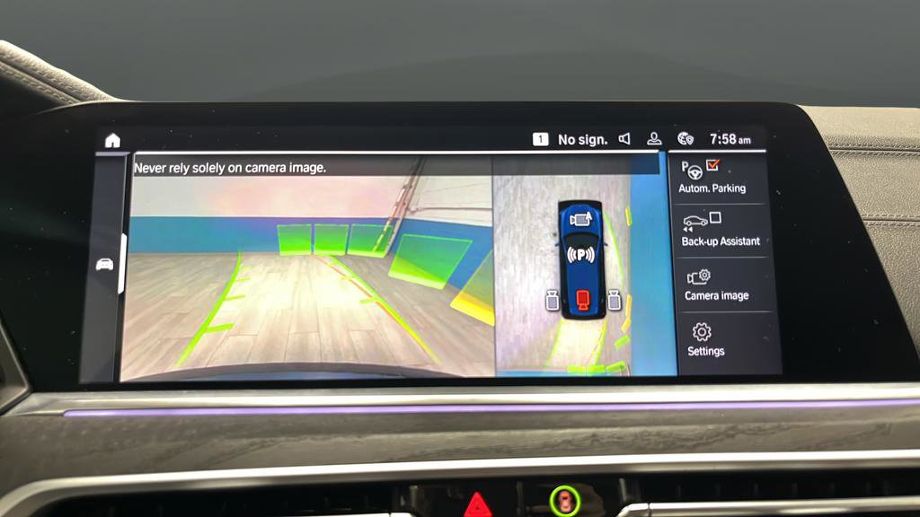 Used 2022 BMW X7 xDrive40i w/ Premium Package image 29