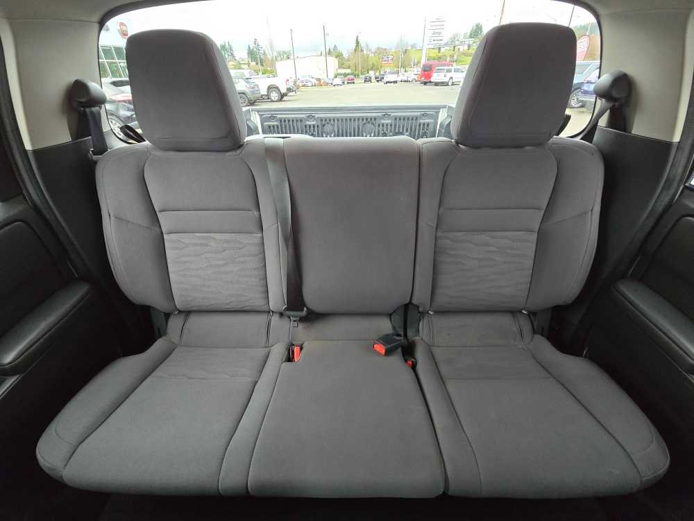 Used 2023 Nissan Frontier S w/ Tow Package image 17