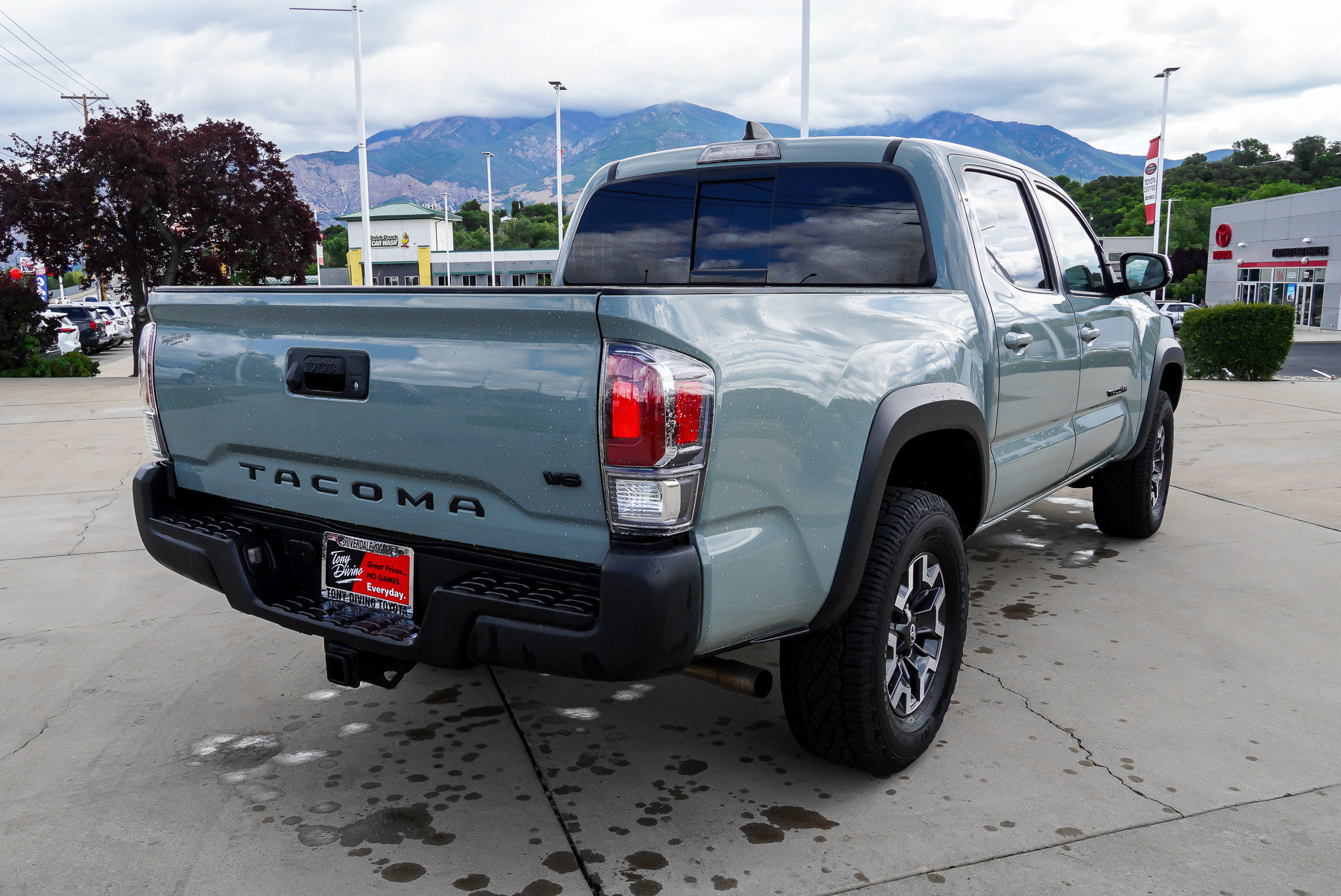 Certified 2022 Toyota Tacoma TRD Off-Road AWD/4WD image 8