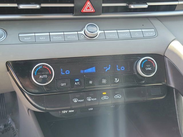 Certified 2024 Hyundai Elantra SEL FWD image 27