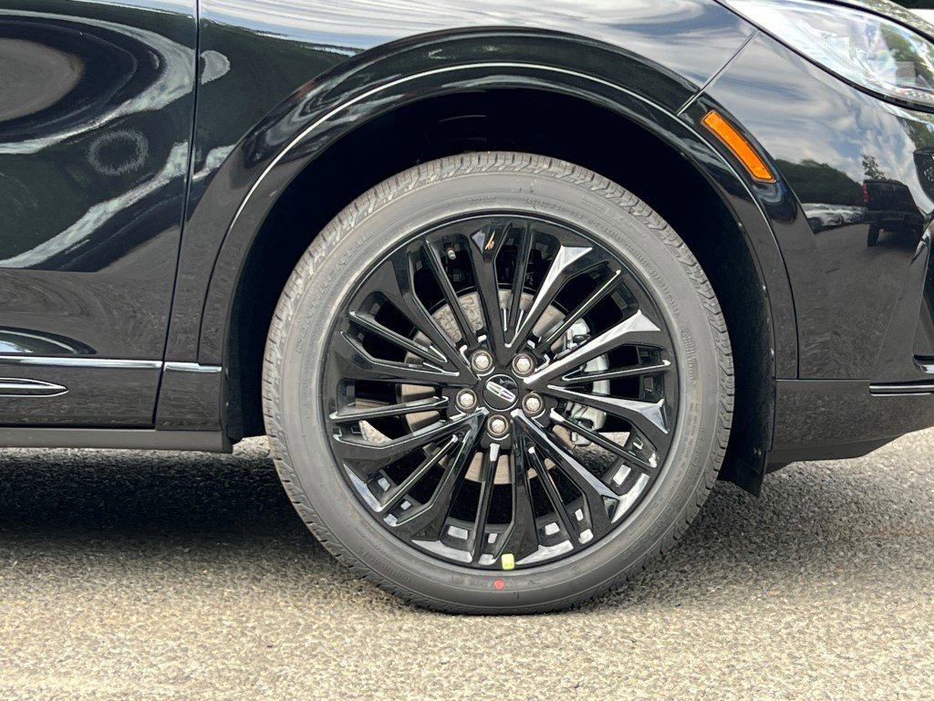 New 2026 Lincoln Corsair Premiere image 6