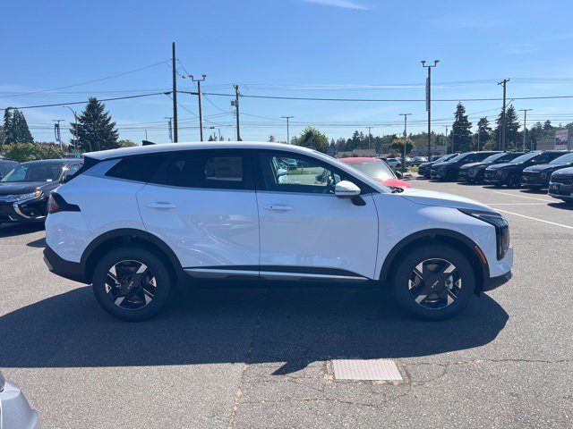 New 2026 Kia Sportage LX w/ LX Convenience Package AWD/4WD image 4