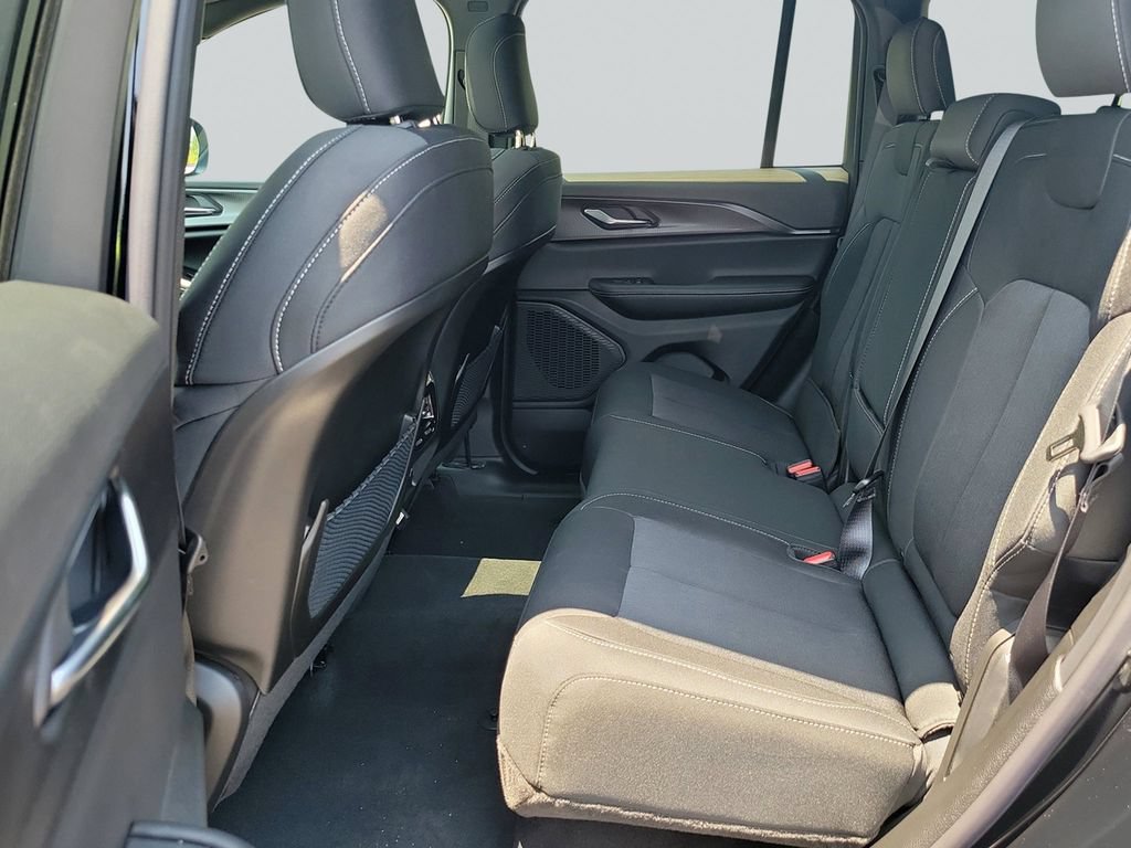 New 2026 Jeep Grand Cherokee Laredo X RWD image 27