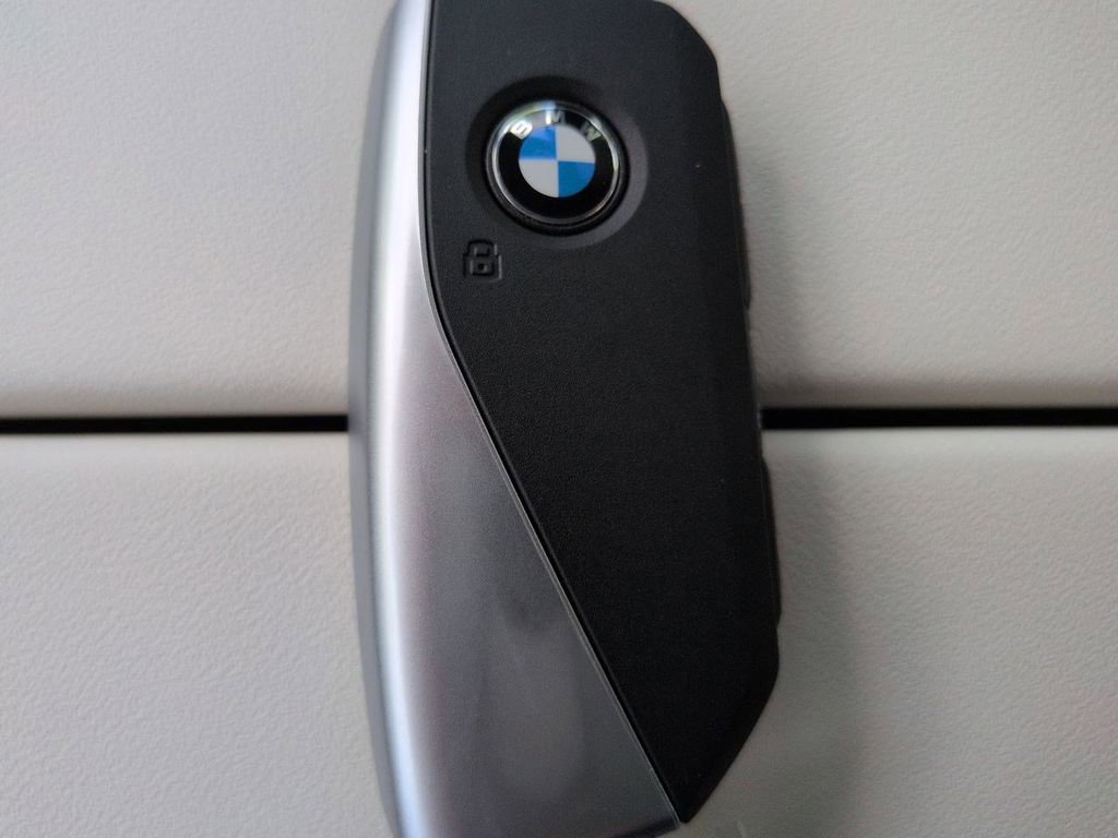 New 2026 BMW 530i w/ Premium Package image 30