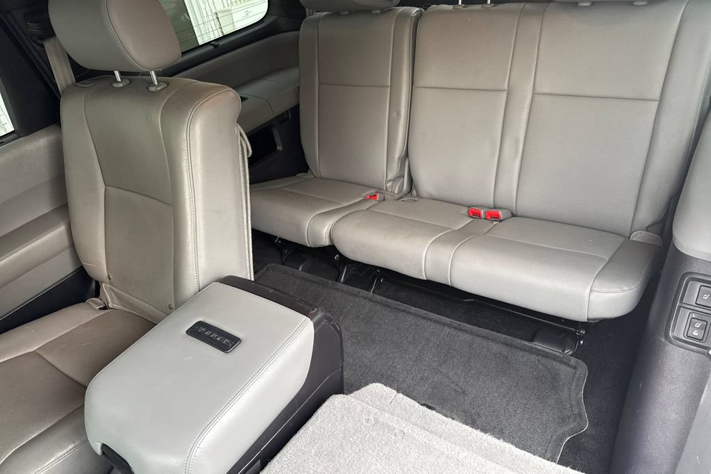 Used 2015 Toyota Sequoia Platinum AWD/4WD image 15