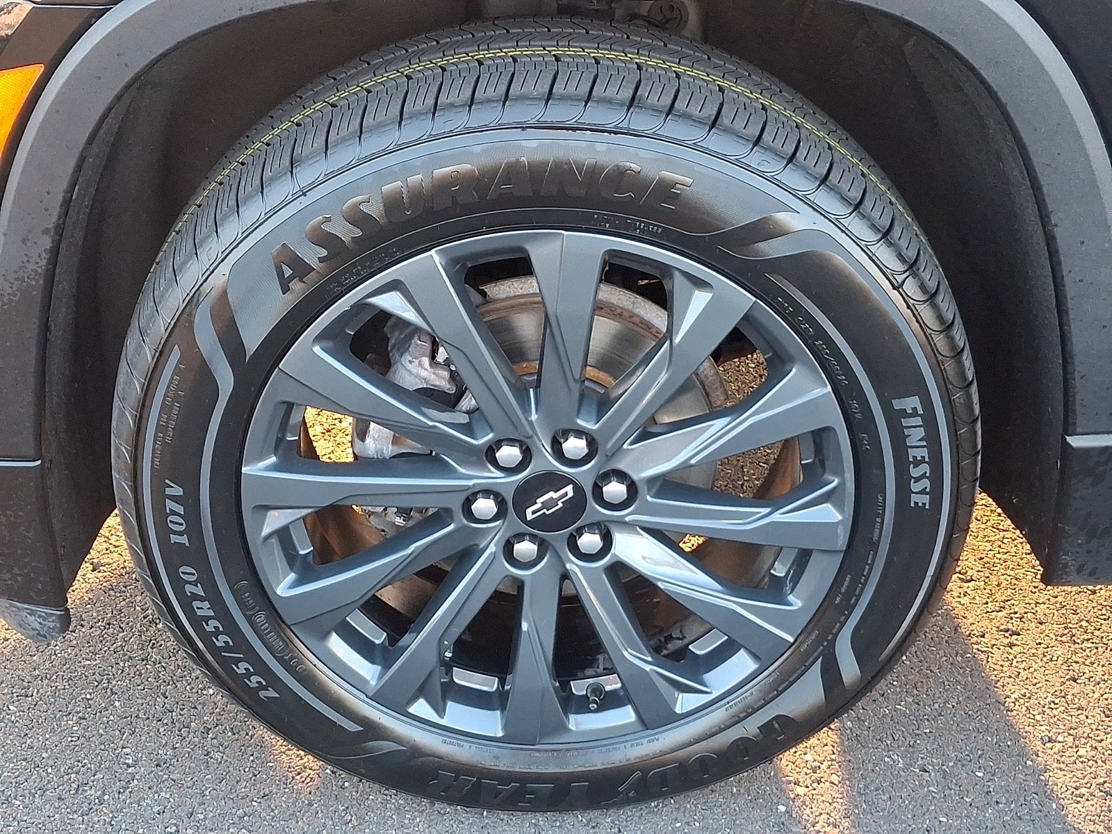 Used 2023 Chevrolet Traverse RS w/ LPO, Floor Liner Package AWD/4WD image 7