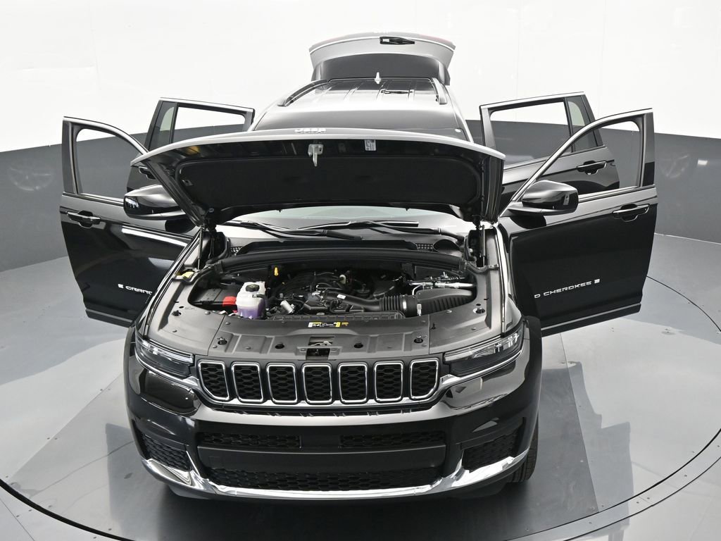 Used 2024 Jeep Grand Cherokee L Laredo w/ Luxury Tech Group I image 64