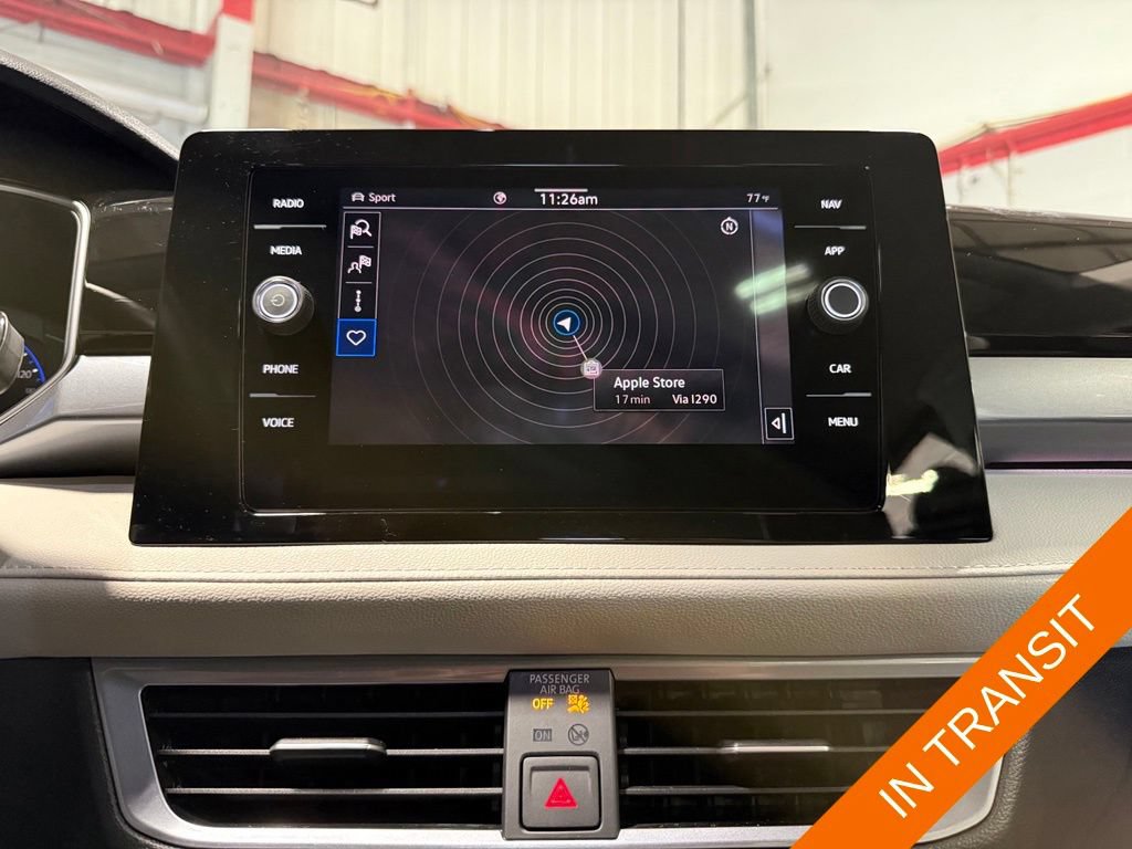 Used 2025 Volkswagen Taos SEL AWD/4WD image 9