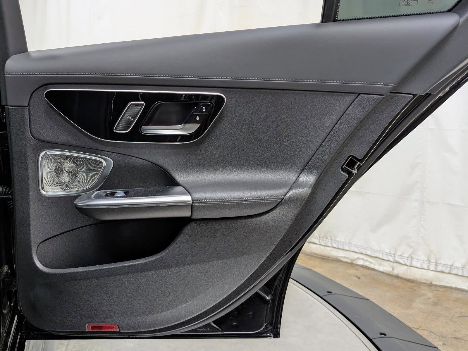 Used 2023 Mercedes-Benz C 300 Sedan image 21