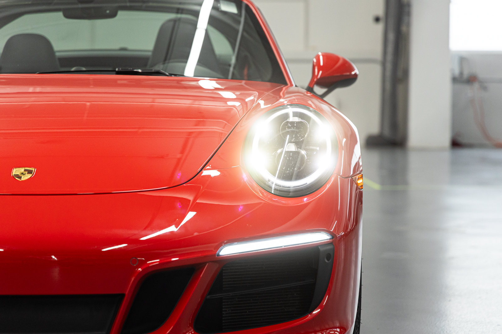 Used 2019 Porsche 911 Targa 4 GTS AWD/4WD image 17