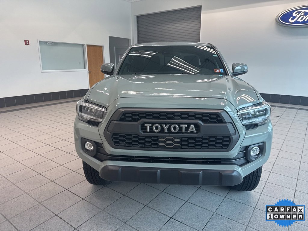 Used 2023 Toyota Tacoma TRD Off-Road w/ Technology Package image 8