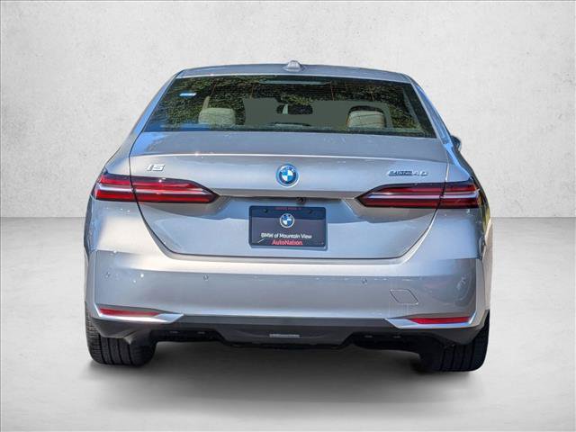 New 2027 BMW i5 M60 w/ Premium Package RWD image 7