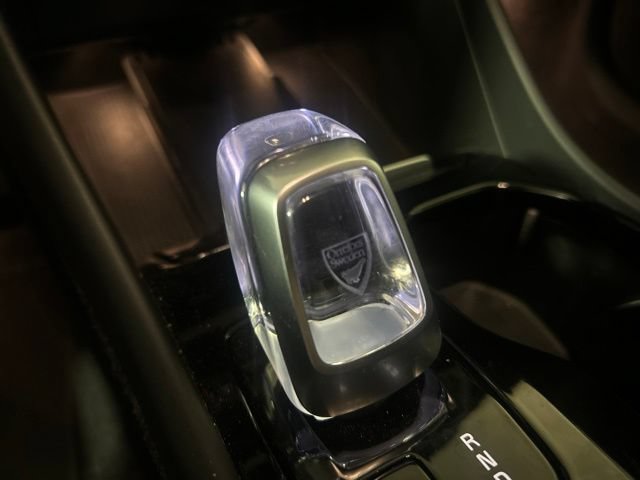 Used 2025 Volvo XC40 B5 Plus AWD/4WD image 30