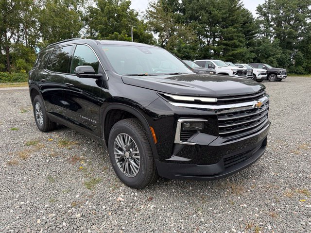 New 2027 Chevrolet Traverse LT w/ Driver Confidence Package FWD image 1