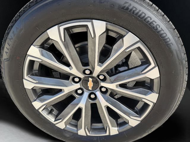 New 2026 Chevrolet Suburban High Country AWD/4WD image 36