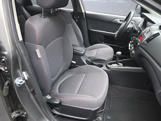 Used 2010 Kia Forte SX FWD image 25