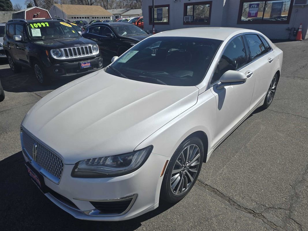 Used 2019 Lincoln MKZ Premiere image 2